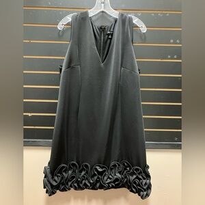 Elegant Black Sleeveless Dress